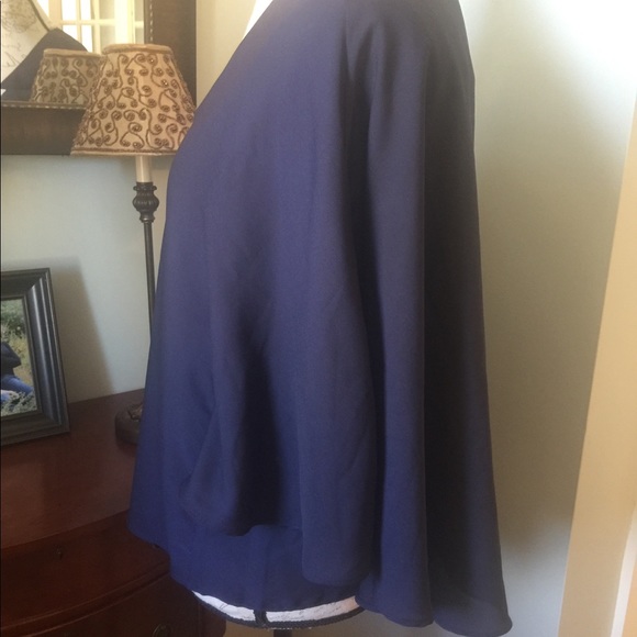 Gorgeous Midnight/Navy Blue Jealous tomato top EUC - Picture 2 of 8